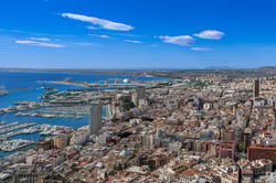 Familienclan wegen millionenschwerer Immobilienbetrügereien in Alicante zerschlagen
