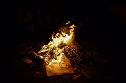 Valencia gedenkt mit Protest