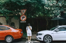 Martos wirbt in Peking um Autoindustrie