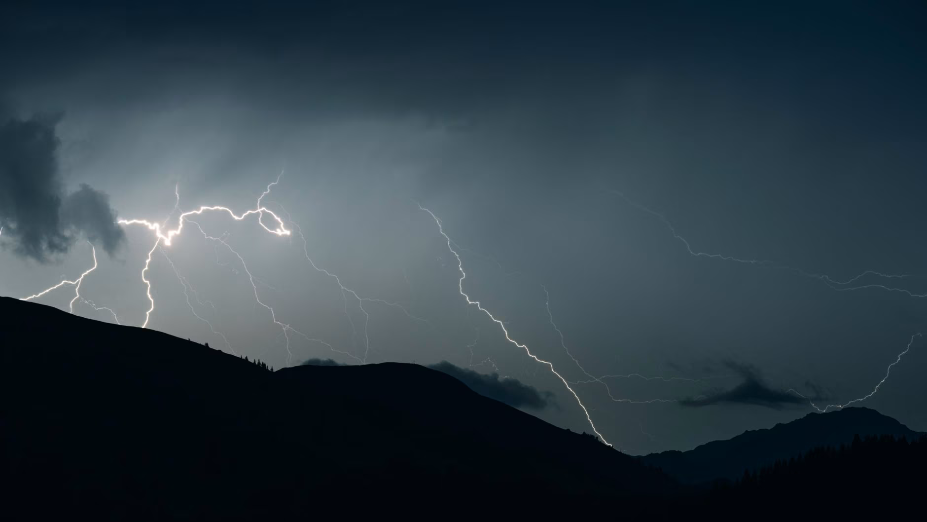 Vor der Hitzewelle: Gewitter und steigende Temperaturen