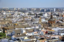 Sevilla übergibt 70 Sozialwohnungen in Palmas Altas