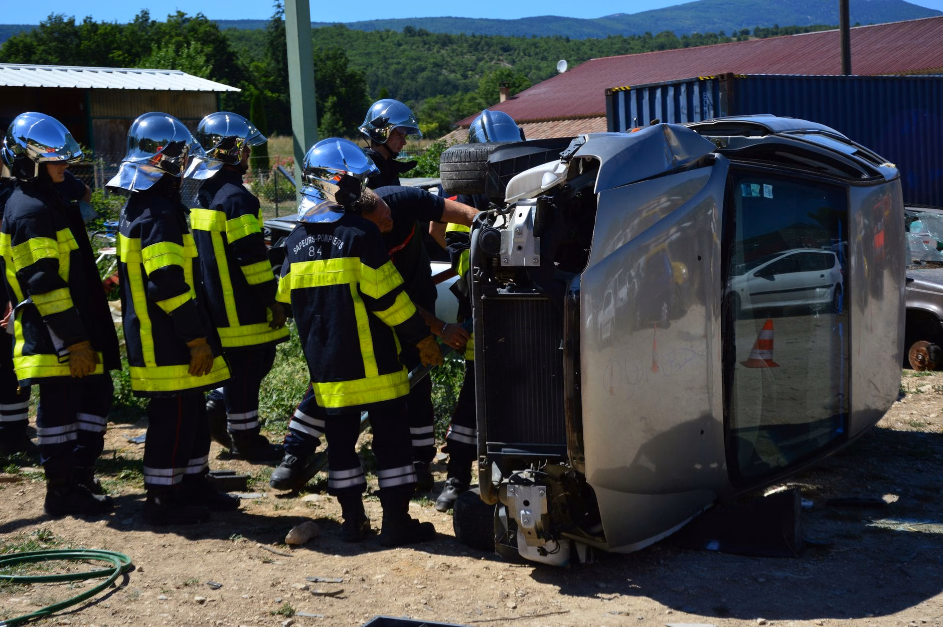 Vier Verletzte bei Kollision auf der A-7