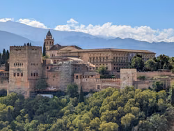 Alhambra zeigt kaiserliches Erbe