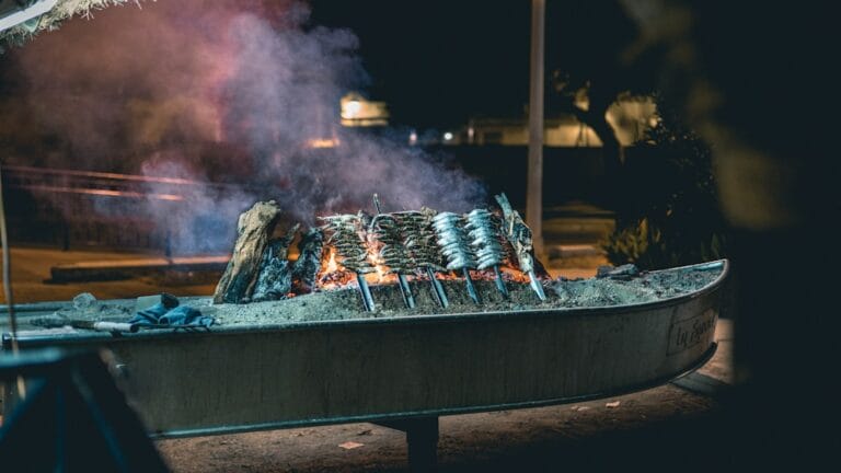 Espetos de Sardinas: Der Geschmack der Costa del Sol – Wo man sie am besten isst