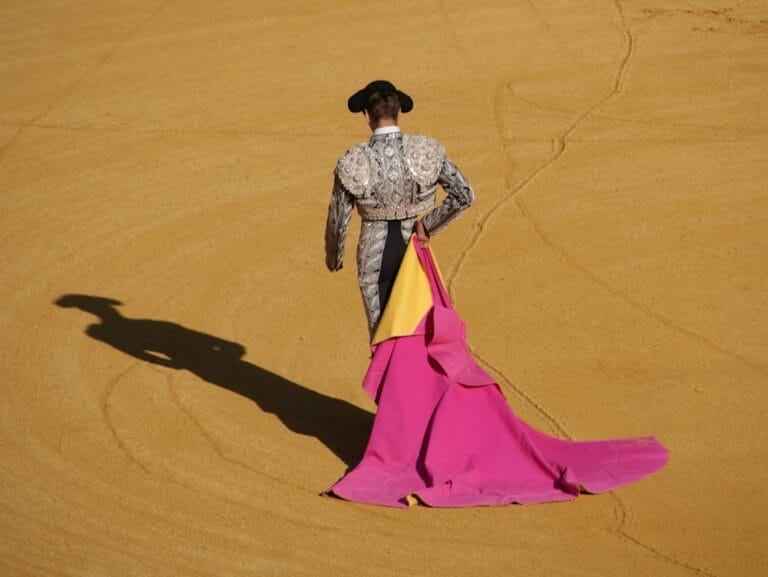 Stierkampf: Torero in Aktion.