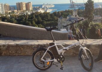 Das Bild zeigt ein Klapprad in Malaga
